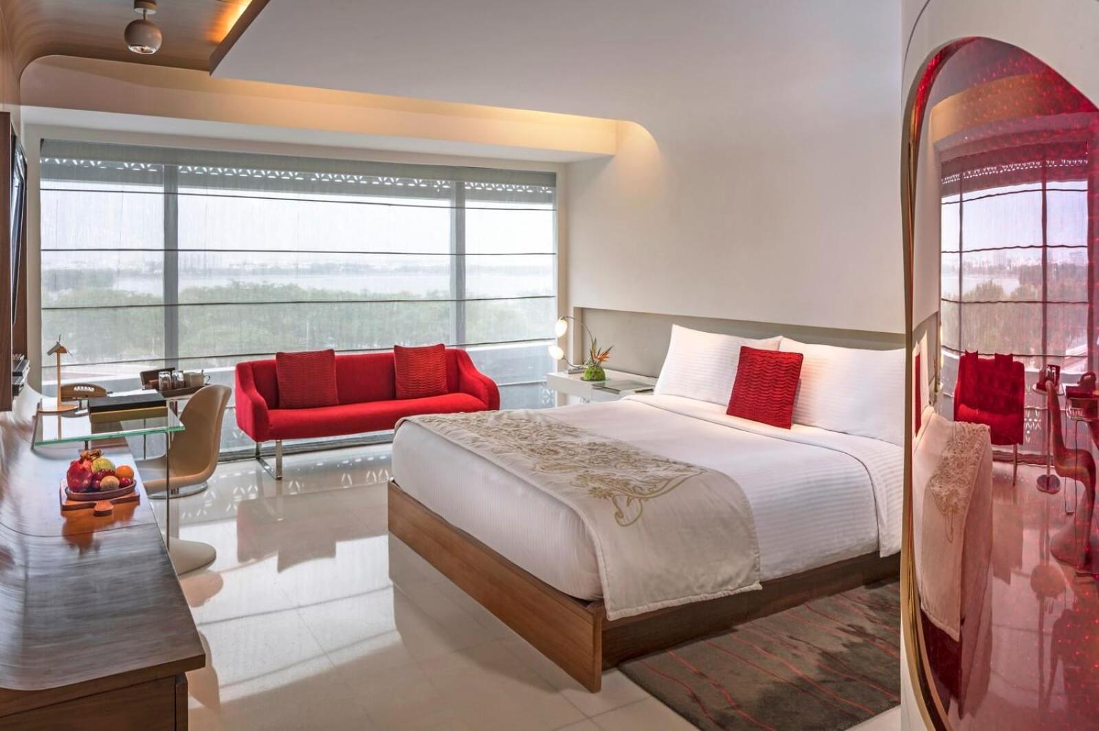 The Bellwood Suites Near Igi Airport 뉴델리 외부 사진